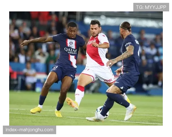 特写:巴黎郊区业余足球学院利用法甲俱乐部资源培养移民后代 特写:巴黎郊区业余足球学院利用法甲俱乐部资源培养移民后代